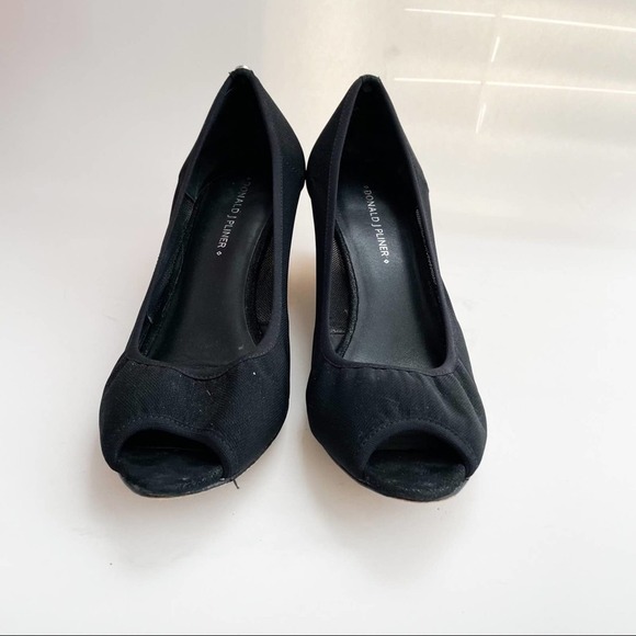 Donald J Pliner Black Peep Toe Wedges size 7.5M - Picture 2 of 5